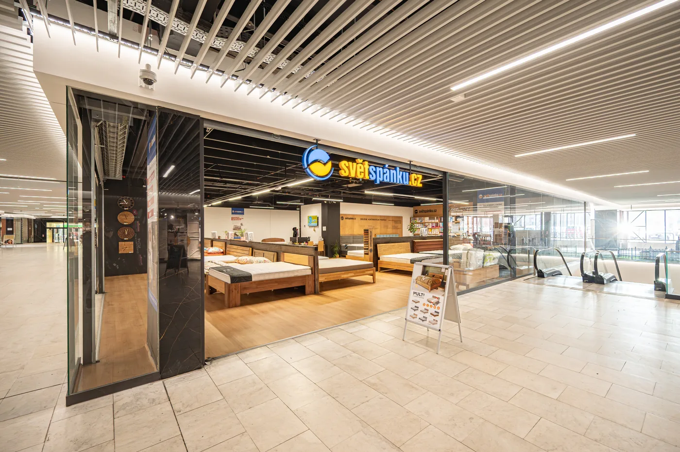 Hradec Králové — OC Atrium (foto 2)