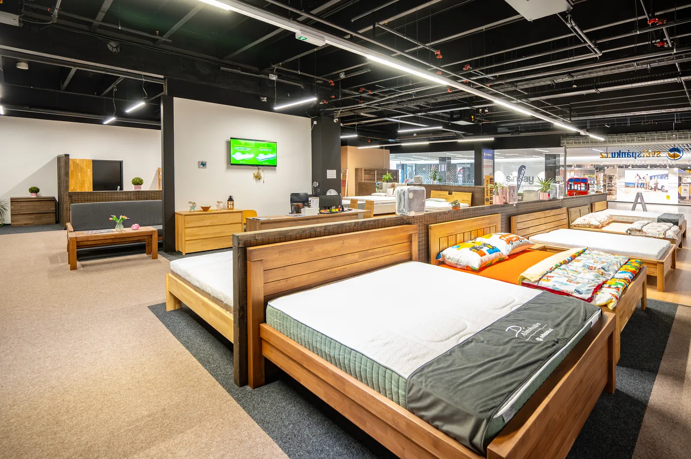 Hradec Králové — OC Atrium (foto 5)