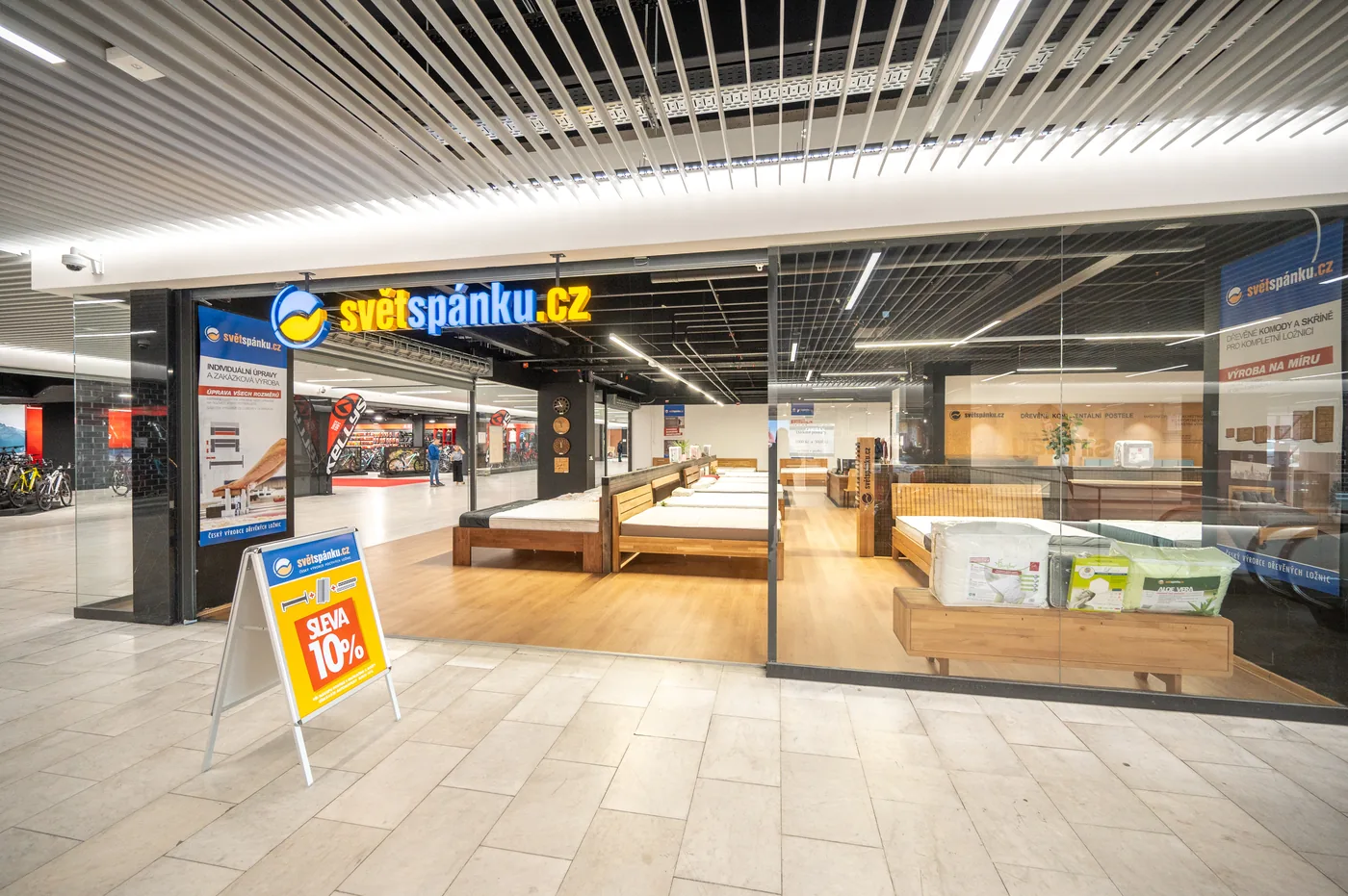 Hradec Králové — OC Atrium (foto 1)